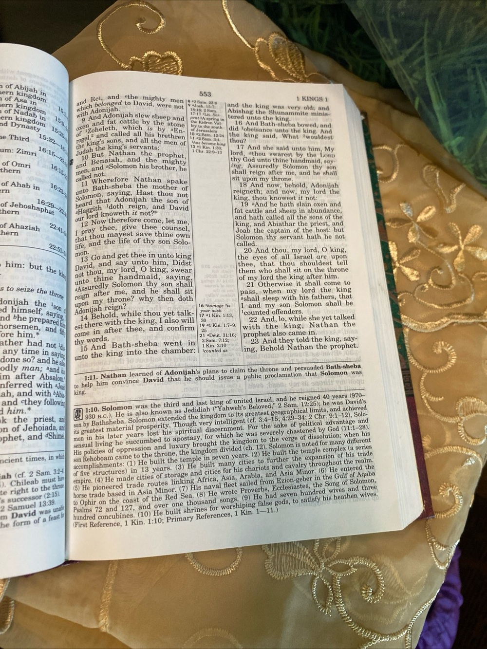 Study Bible-KJV by Thomas Nelson Publishers: Used - Picture 3 of 10